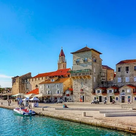 Sunny House With Pool * Kaštela