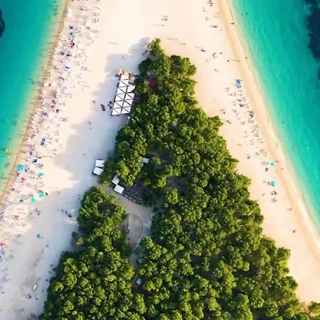 Sunny House With Pool Prázdninový dům