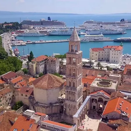 Sunny House With Pool * Kaštela