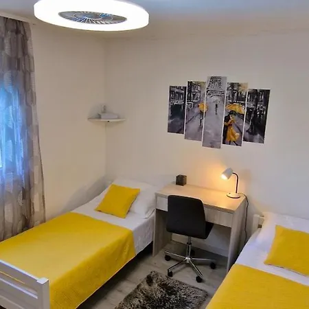 Sunny House With Pool Prázdninový dům Kaštela