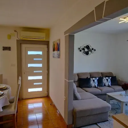 Sunny House With Pool * Kastela